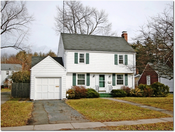 6 Farnham Road, West Hartford