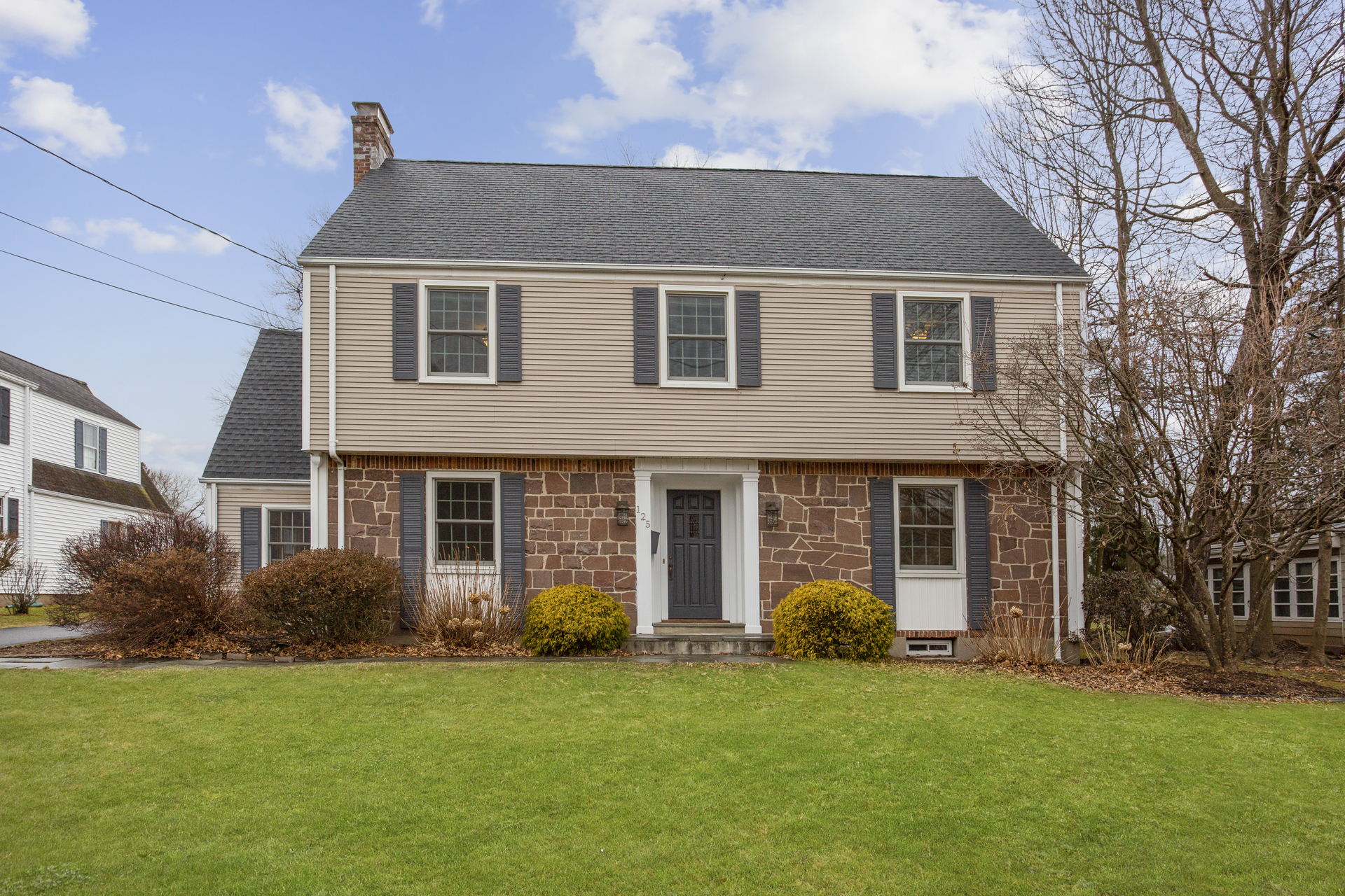 125 Ridgewood Road, West Hartford