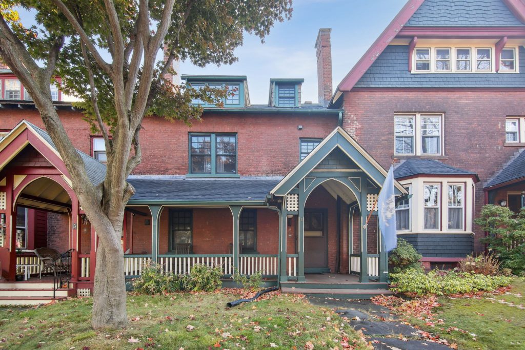 8 Columbia Street, Hartford
