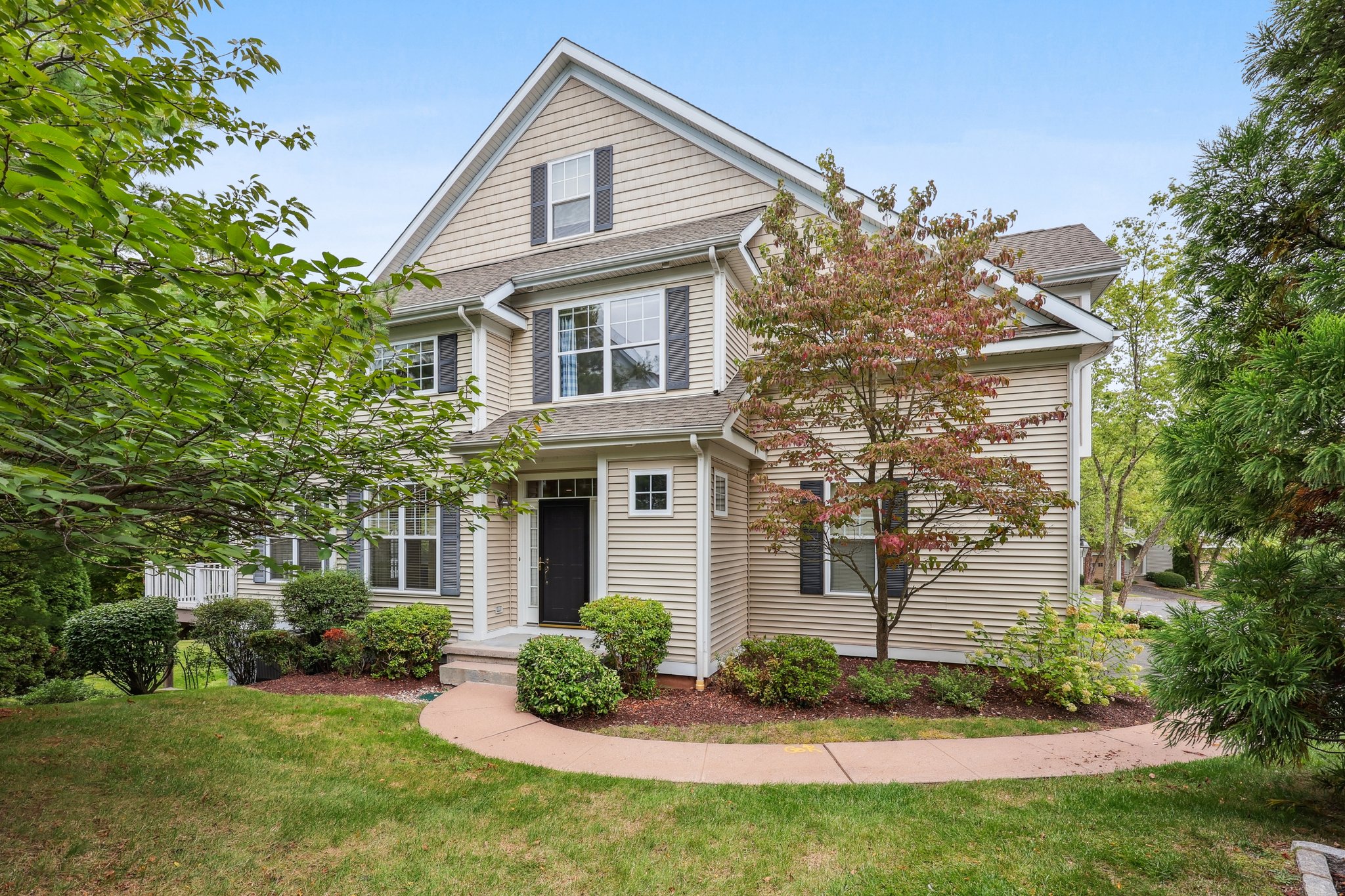 60 Goodwin Circle, Hartford