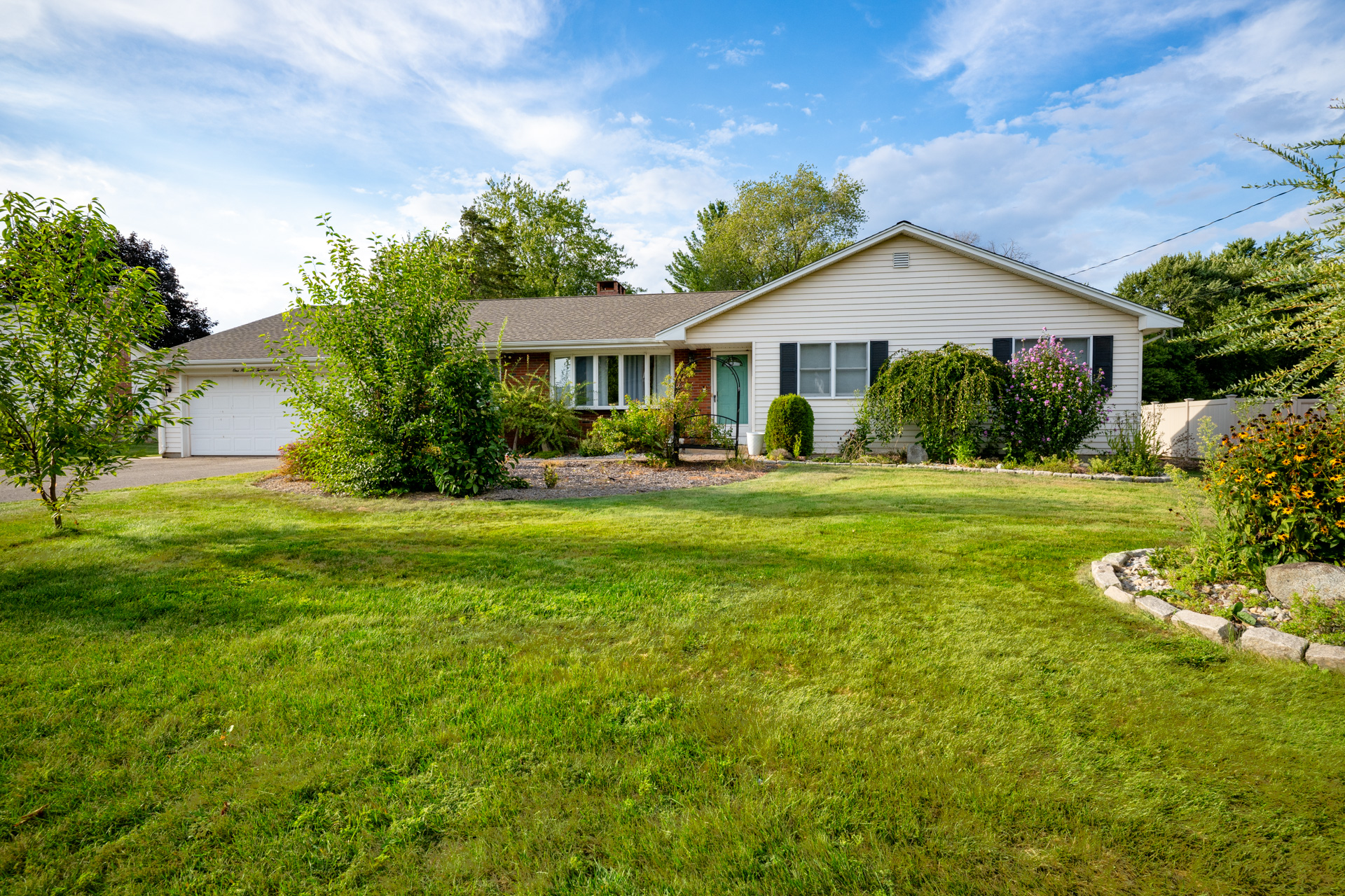 127 Two Rod Hwy, Wethersfield