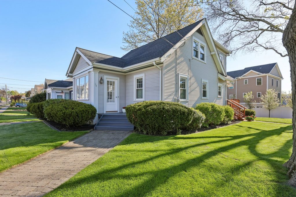 58 Crescent Street, West Hartford