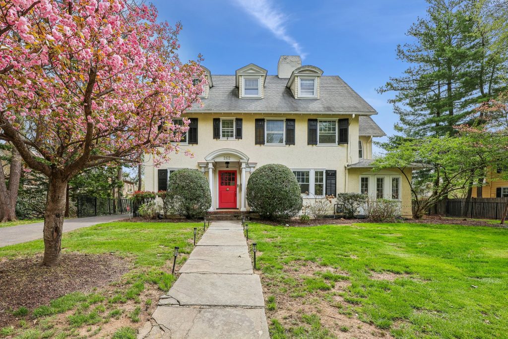 262 Kenyon Street, Hartford