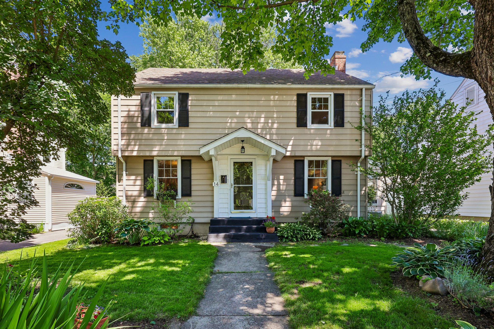 14 Dorset Road, West Hartford